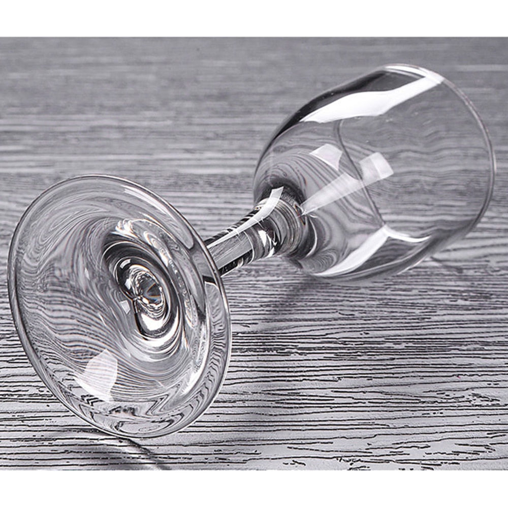 A set of 6 0.3/0.5 ounces machine-made lead-free glass wine glasses for Chinese liquor, 10ml / 15ml will be used