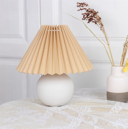 Vintage Rattan Lamp Table Korean Table Lamps for Bedroom Lamp Living Room Light Home Deco Creative Pleats Lamp with Led Bulb E27