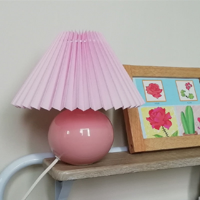 Vintage Rattan Lamp Table Korean Table Lamps for Bedroom Lamp Living Room Light Home Deco Creative Pleats Lamp with Led Bulb E27