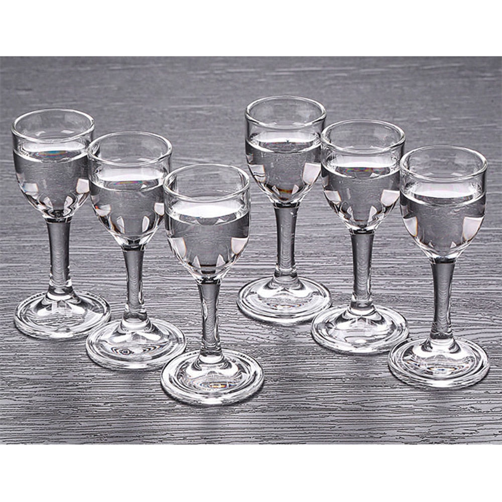 A set of 6 0.3/0.5 ounces machine-made lead-free glass wine glasses for Chinese liquor, 10ml / 15ml will be used